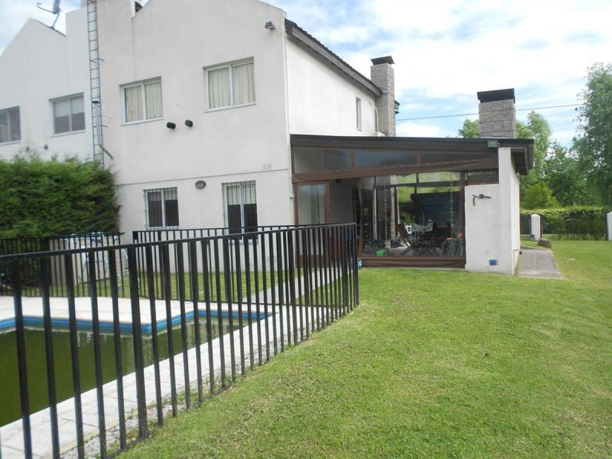 Picture of Farm For Sale in Bs.As. G.B.A. Zona Sur, Buenos Aires, Argentina