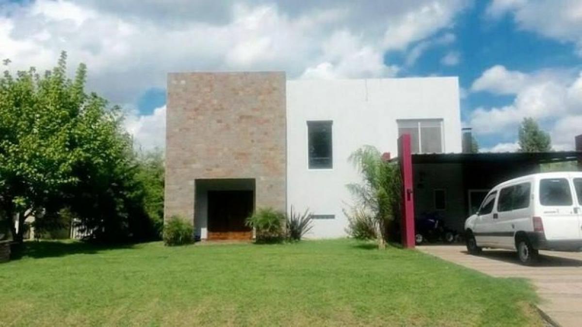 Picture of Farm For Sale in Bs.As. G.B.A. Zona Oeste, Buenos Aires, Argentina