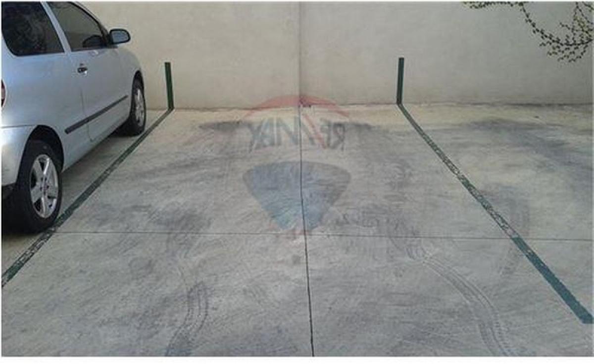 Picture of Warehouse For Sale in Lanus, Buenos Aires, Argentina