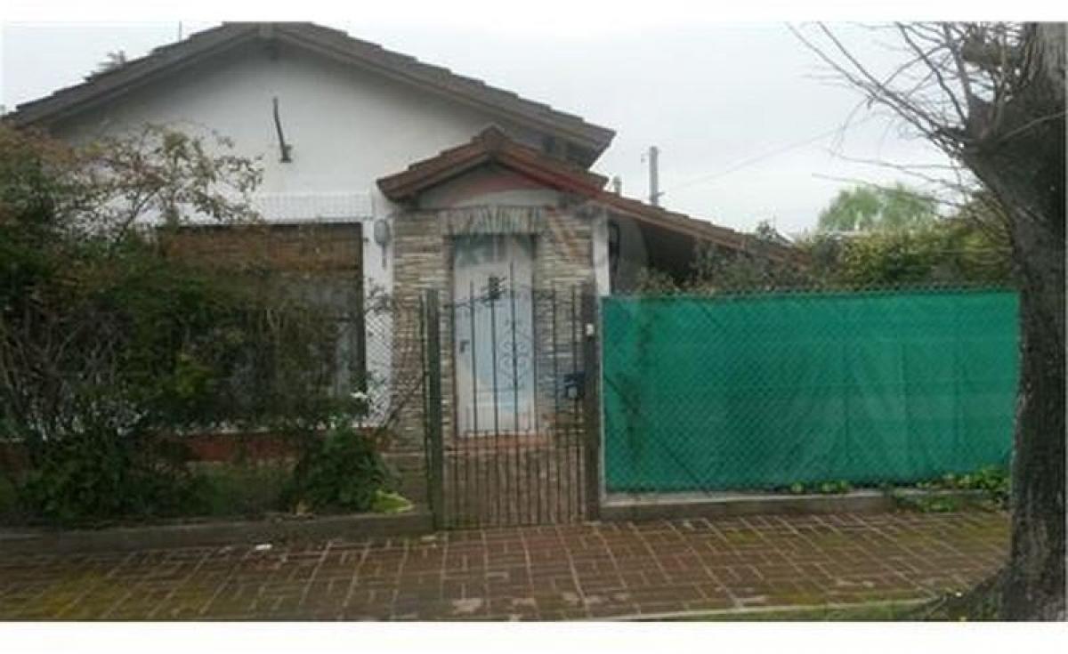 Picture of Home For Sale in La Plata, Buenos Aires, Argentina