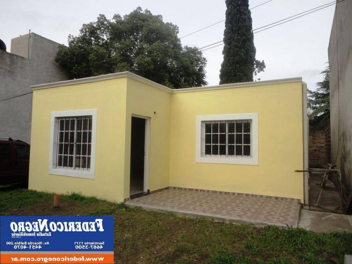 Picture of Home For Sale in Jose C Paz, Buenos Aires, Argentina