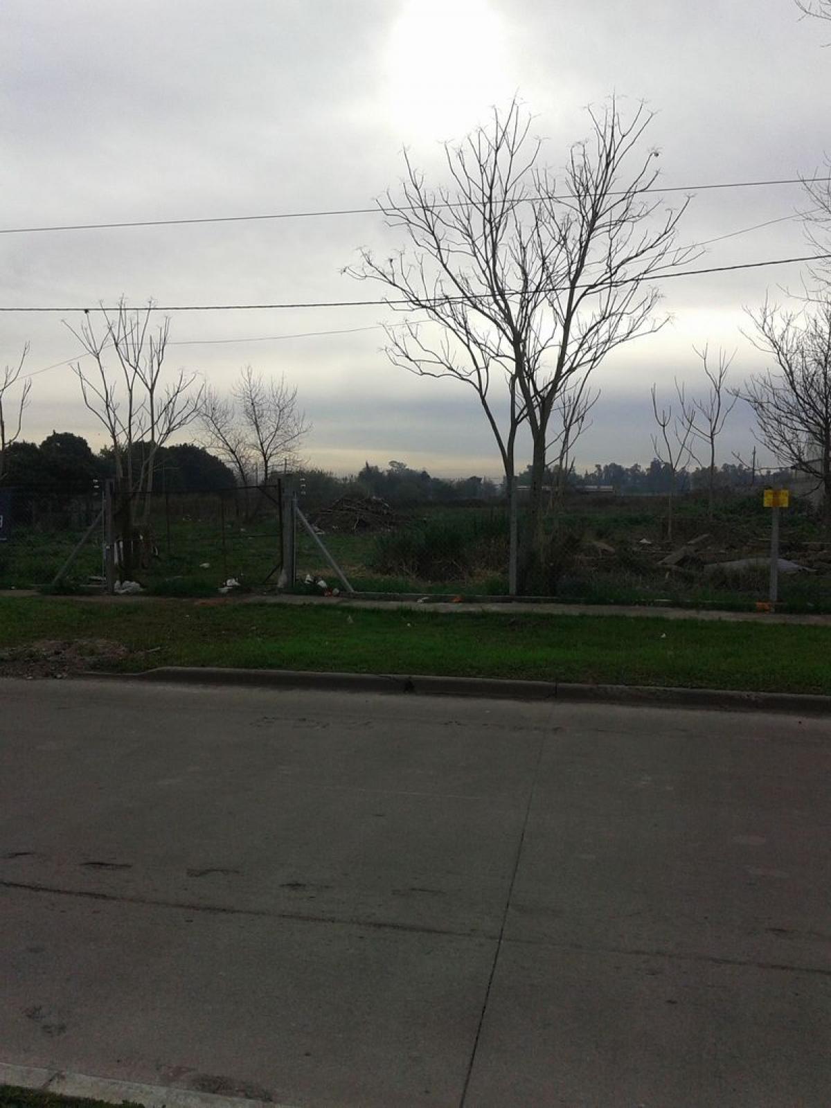 Picture of Residential Land For Sale in Bs.As. G.B.A. Zona Sur, Buenos Aires, Argentina