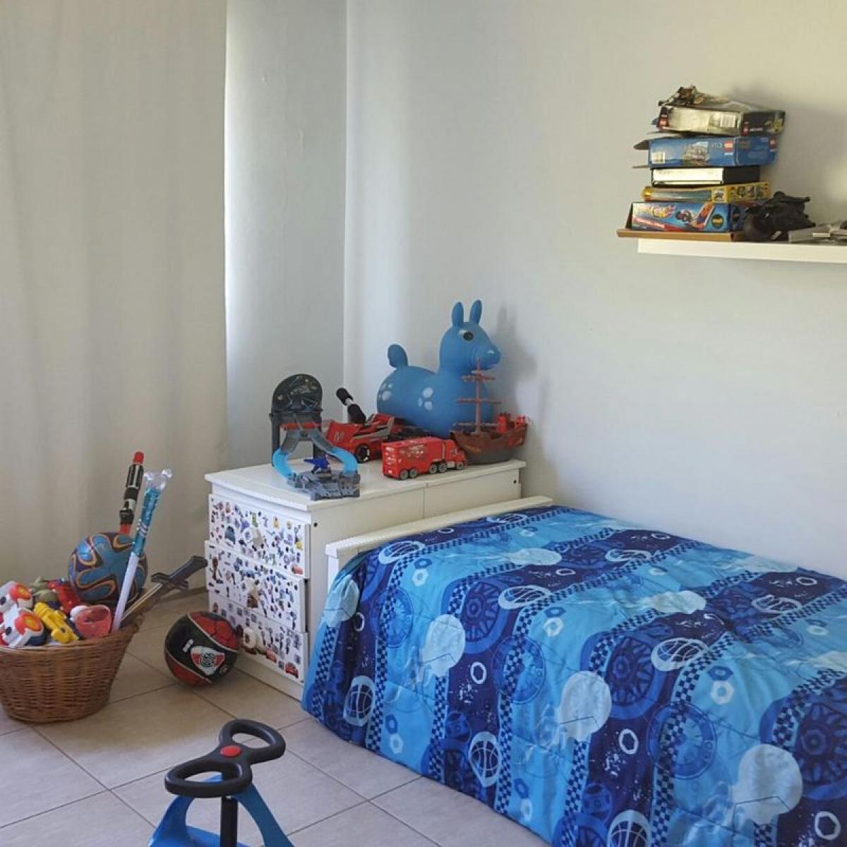 Picture of Home For Sale in Malvinas Argentinas, Buenos Aires, Argentina