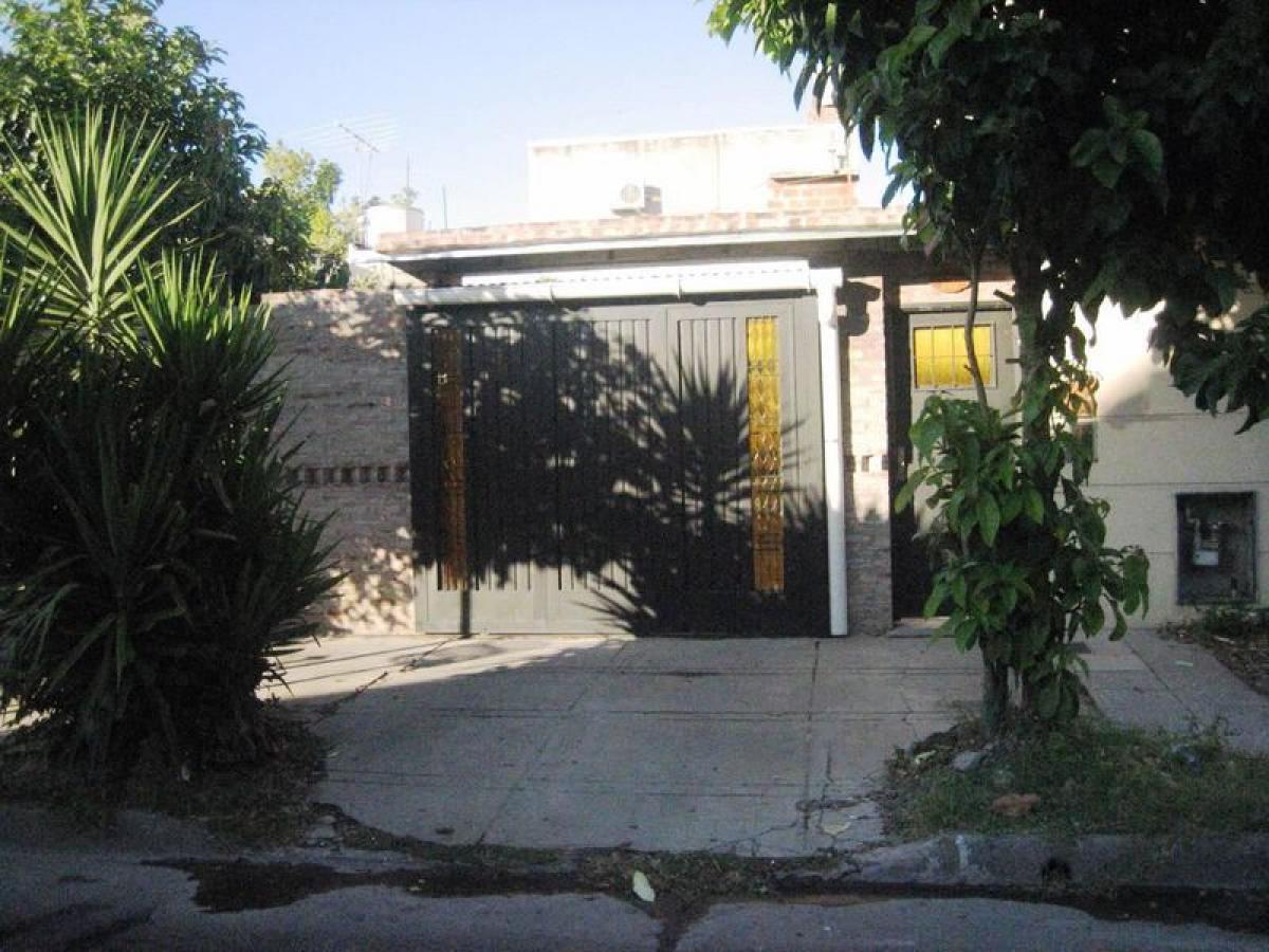 Picture of Home For Sale in La Matanza, Buenos Aires, Argentina