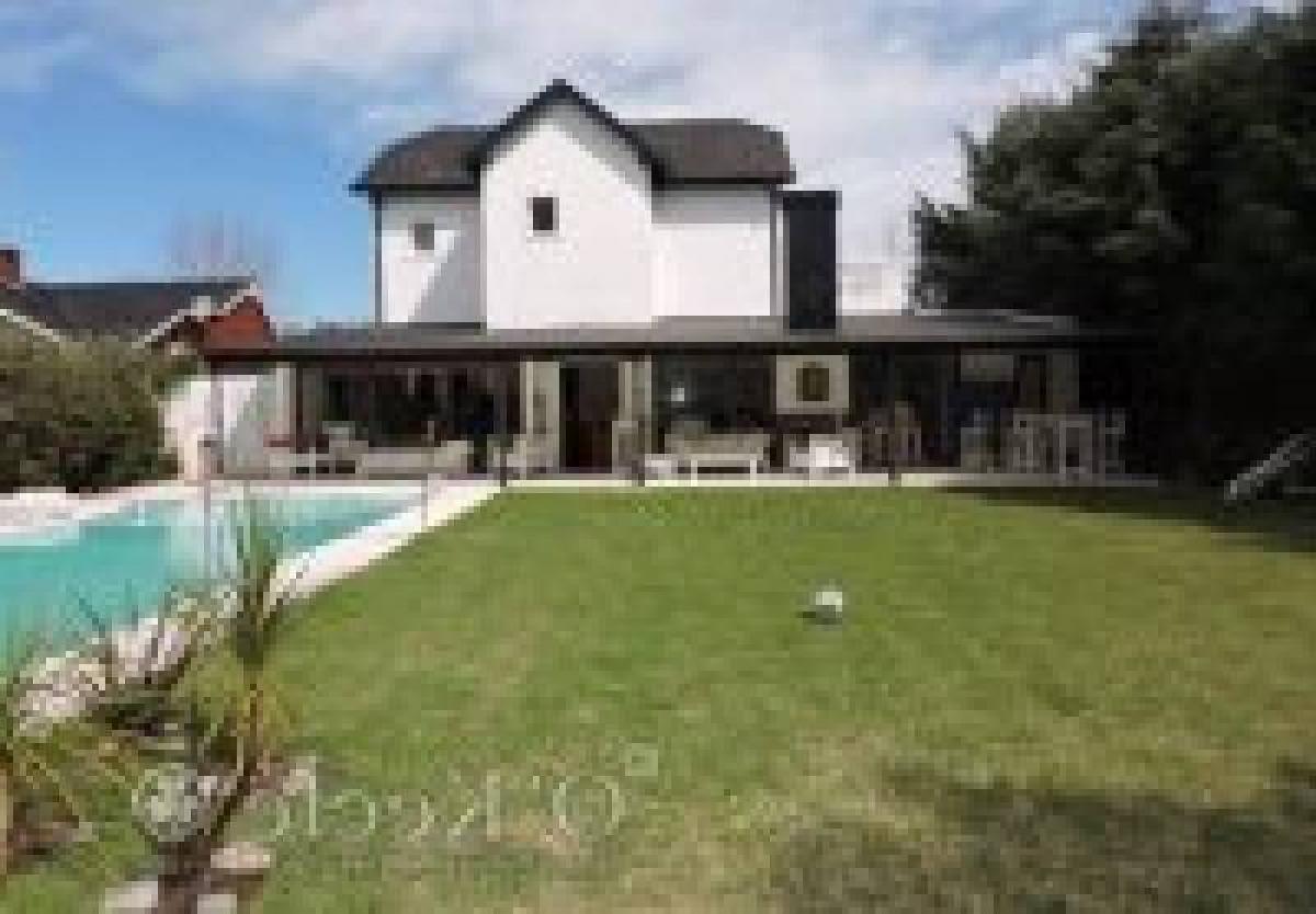 Picture of Home For Sale in Bs.As. G.B.A. Zona Sur, Buenos Aires, Argentina