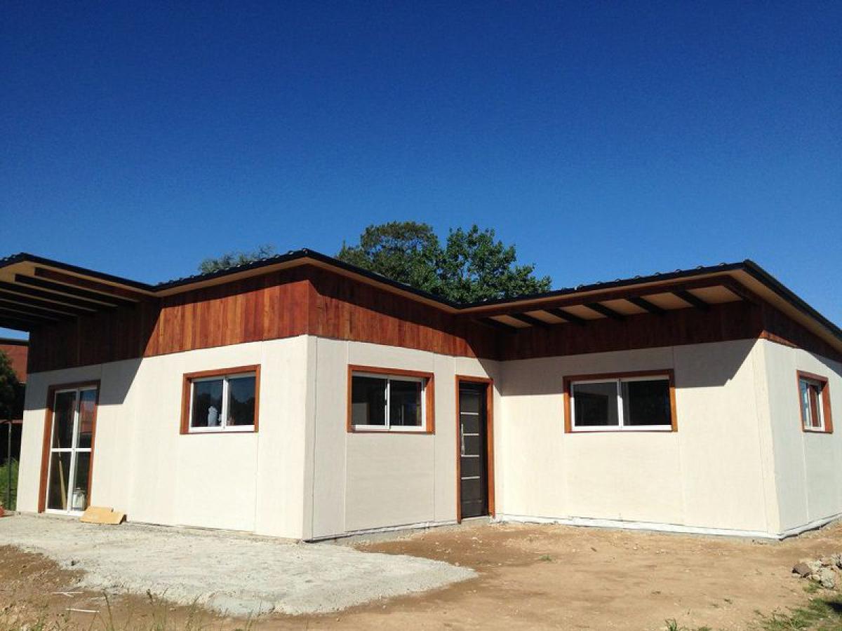 Picture of Home For Sale in Capitan Sarmiento, Buenos Aires, Argentina