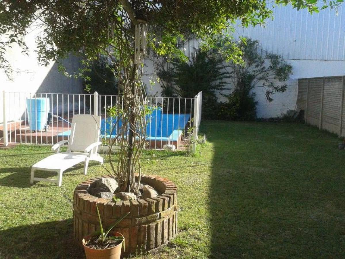 Picture of Home For Sale in Canuelas, Buenos Aires, Argentina