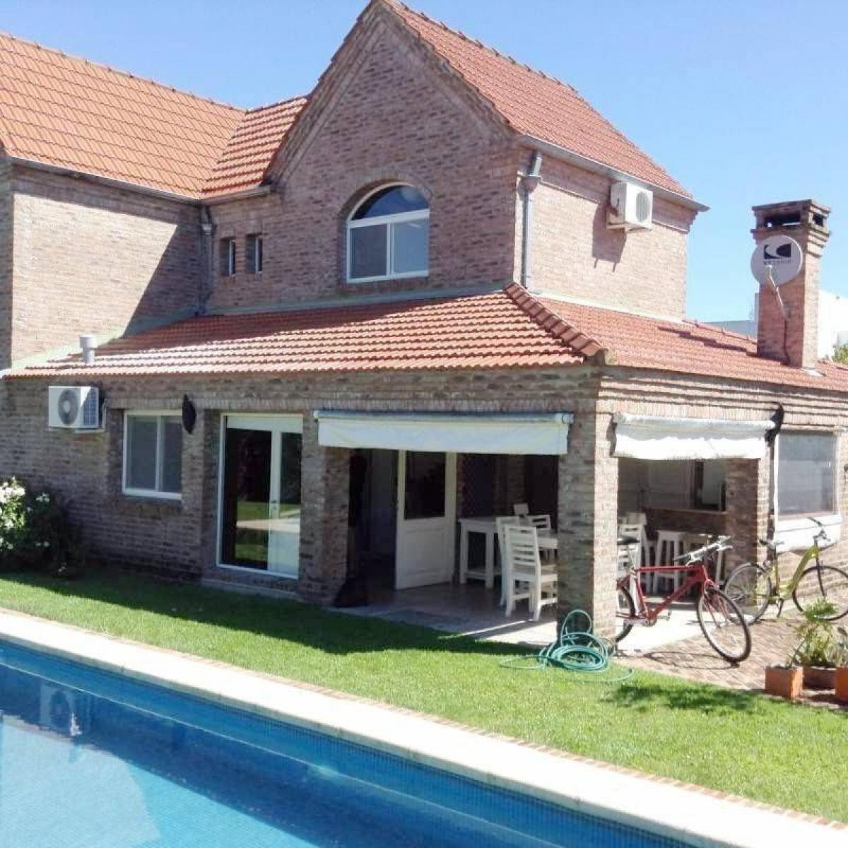 Picture of Home For Sale in Tigre, Buenos Aires, Argentina