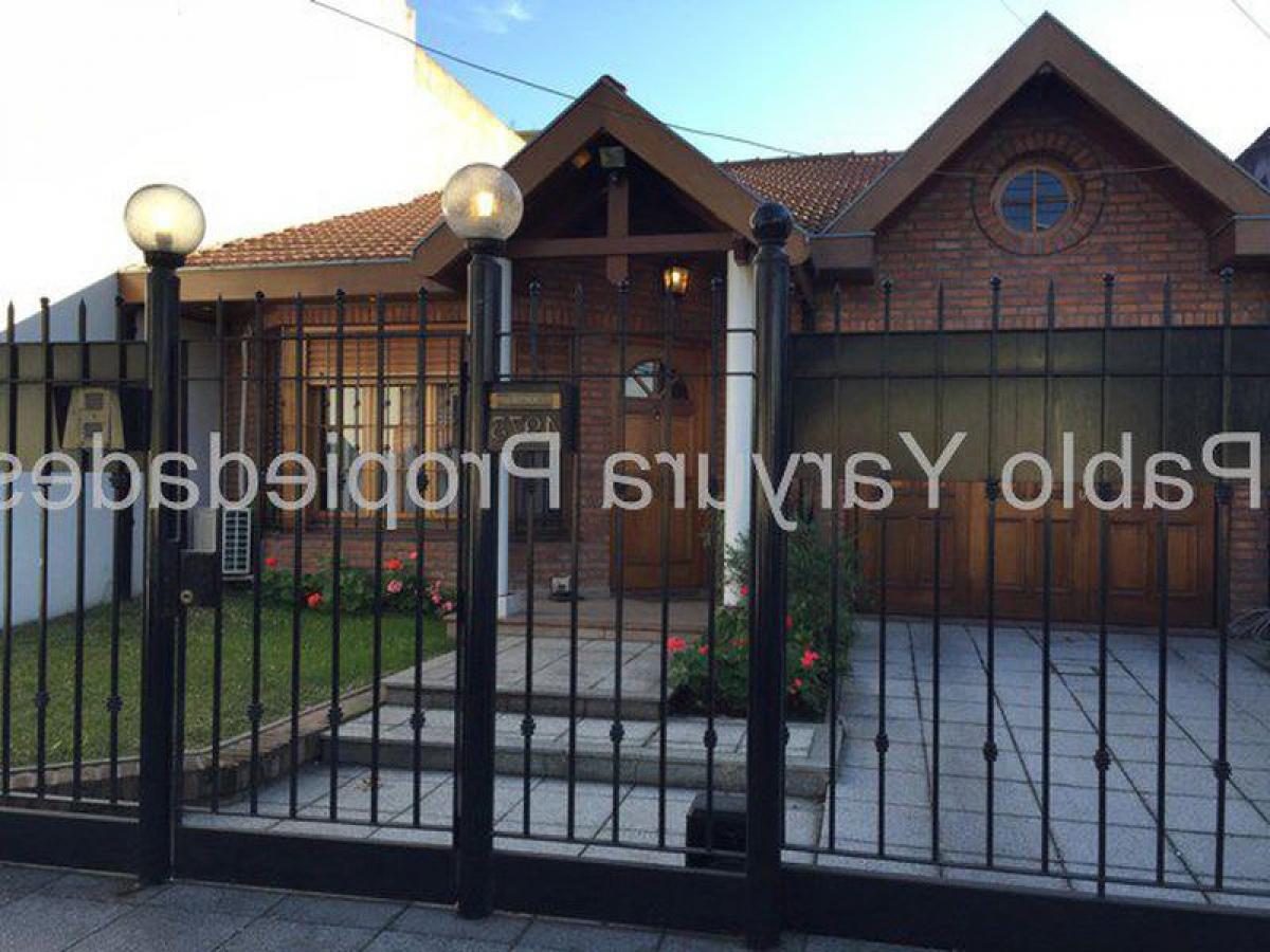 Picture of Home For Sale in Tres De Febrero, Buenos Aires, Argentina