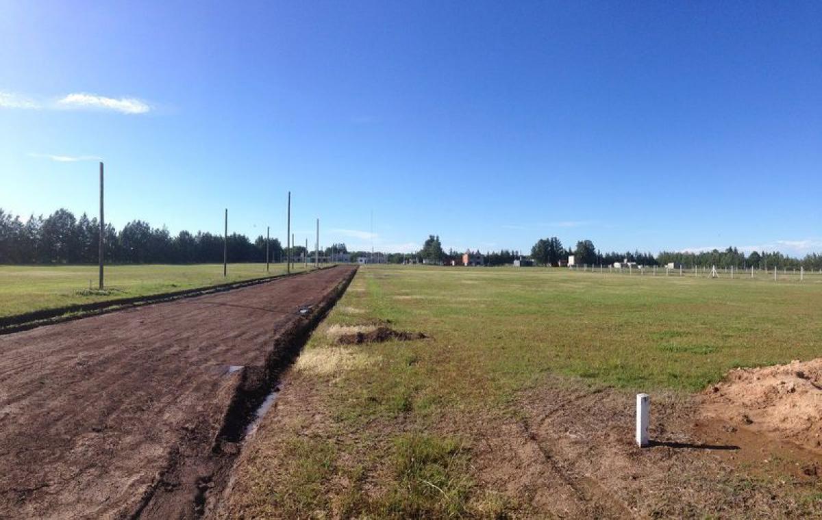 Picture of Residential Land For Sale in Capitan Sarmiento, Buenos Aires, Argentina