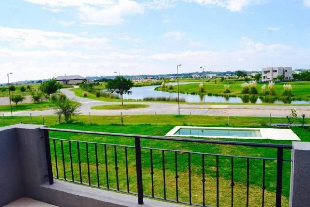 Picture of Home For Sale in Bs.As. G.B.A. Zona Norte, Buenos Aires, Argentina