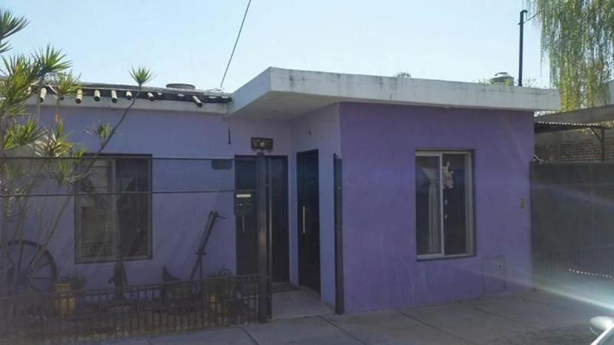 Picture of Home For Sale in Malvinas Argentinas, Buenos Aires, Argentina