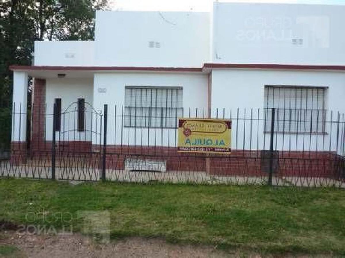 Picture of Home For Sale in Laprida, Buenos Aires, Argentina