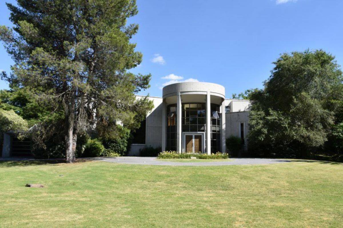 Picture of Home For Sale in Bs.As. G.B.A. Zona Oeste, Buenos Aires, Argentina