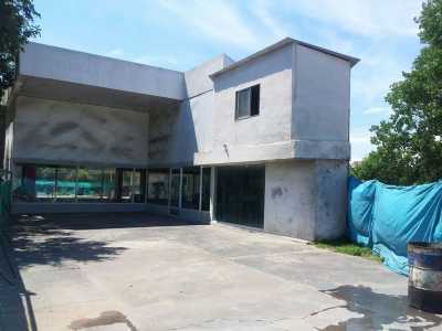 Apartment Building For Sale in Malvinas Argentinas, Argentina