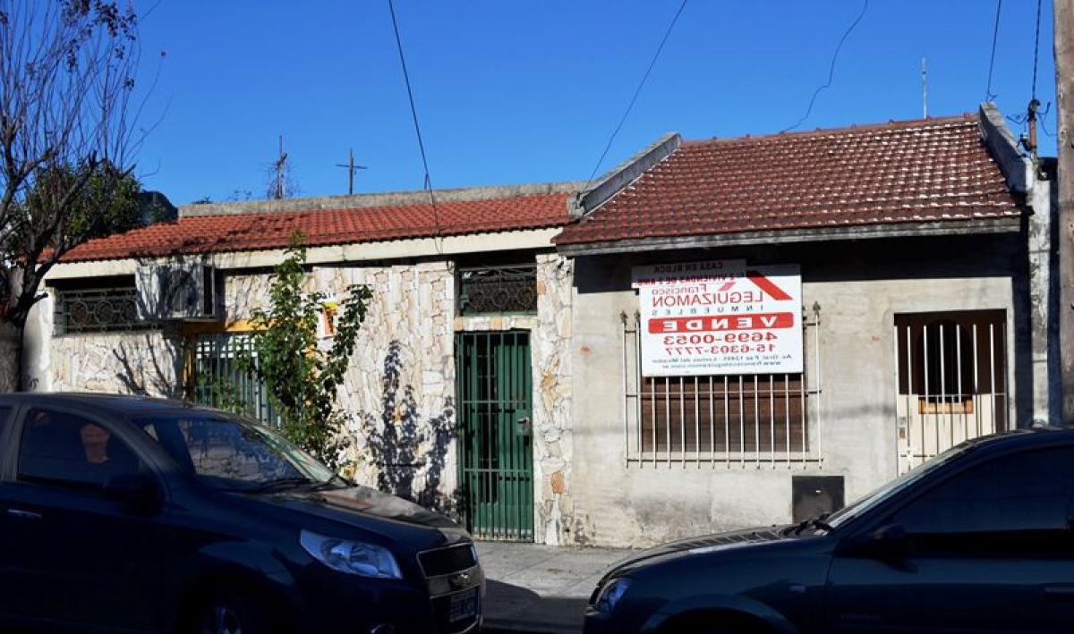 Picture of Home For Sale in La Matanza, Buenos Aires, Argentina