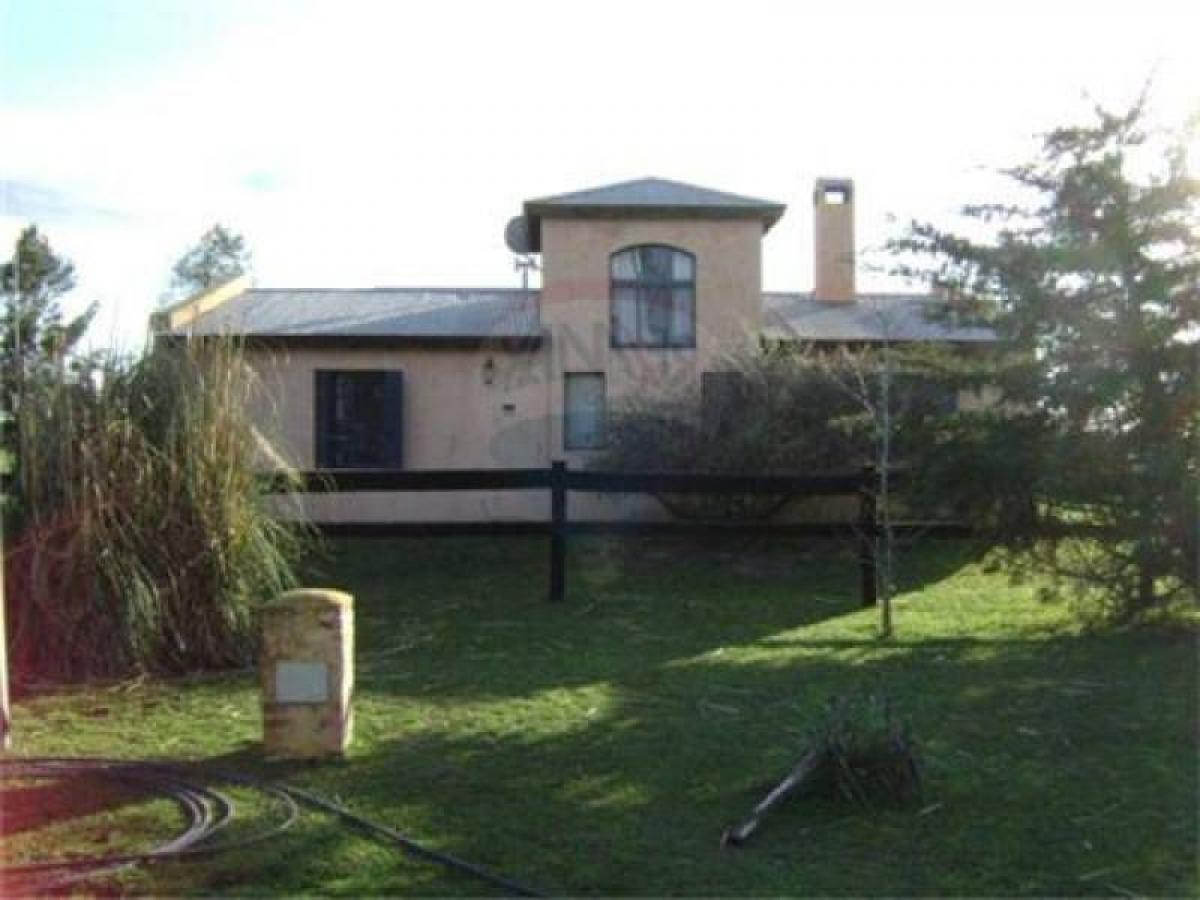 Picture of Home For Sale in San Andres De Giles, Buenos Aires, Argentina