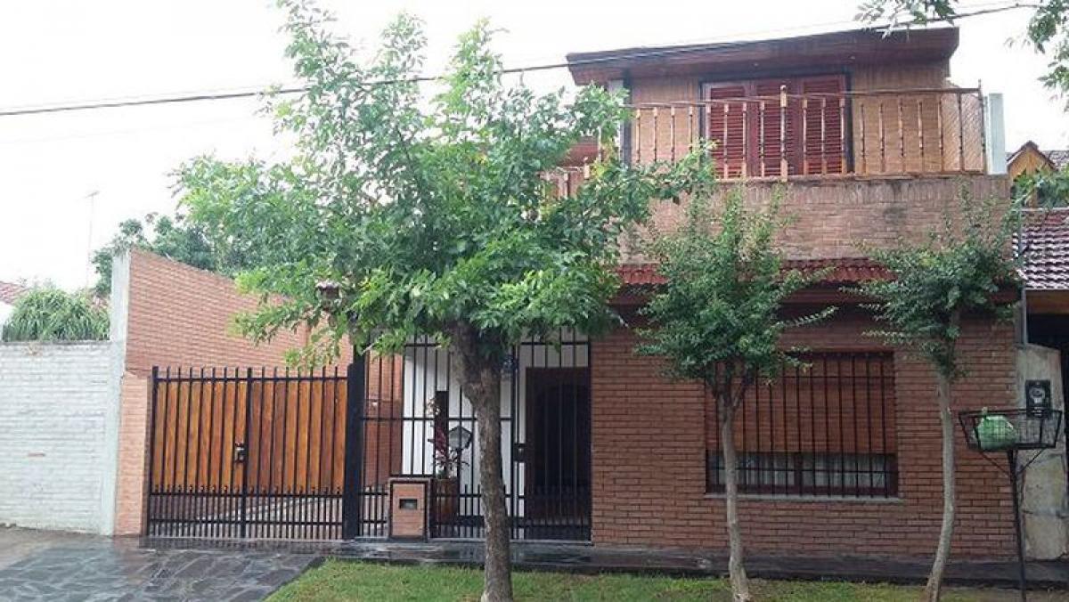 Picture of Home For Sale in Hurlingham, Buenos Aires, Argentina