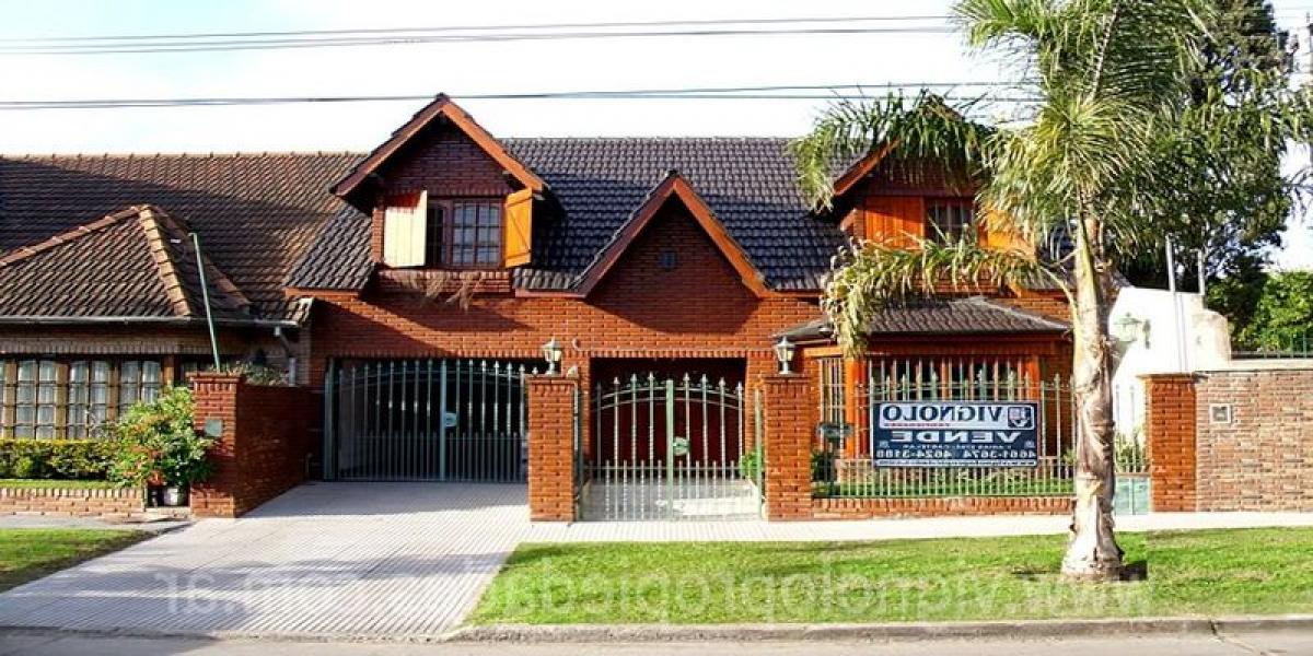 Picture of Home For Sale in Ituzaingo, Buenos Aires, Argentina