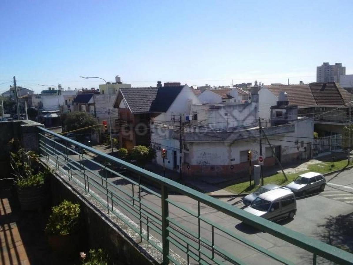 Picture of Home For Sale in Avellaneda, Buenos Aires, Argentina