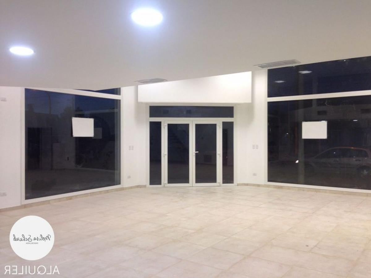 Picture of Home For Sale in Olavarria, Buenos Aires, Argentina