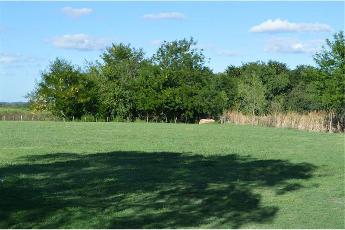 Picture of Residential Land For Sale in Exaltacion De La Cruz, Buenos Aires, Argentina