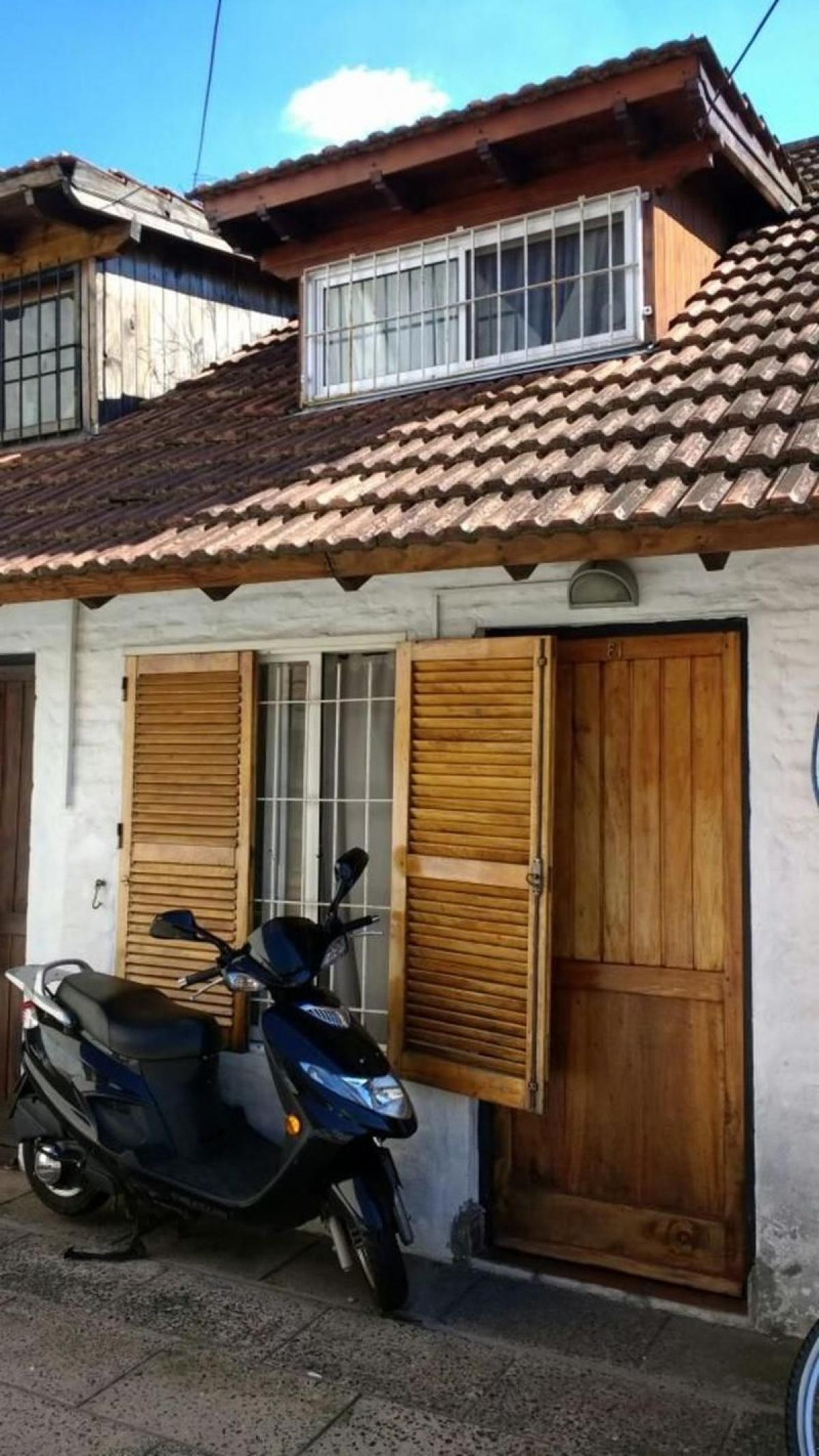 Picture of Home For Sale in La Matanza, Buenos Aires, Argentina