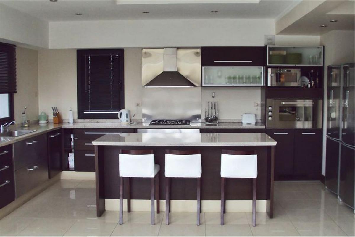 Picture of Home For Sale in Canuelas, Buenos Aires, Argentina