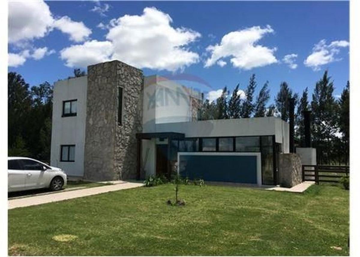 Picture of Home For Sale in Brandsen, Buenos Aires, Argentina