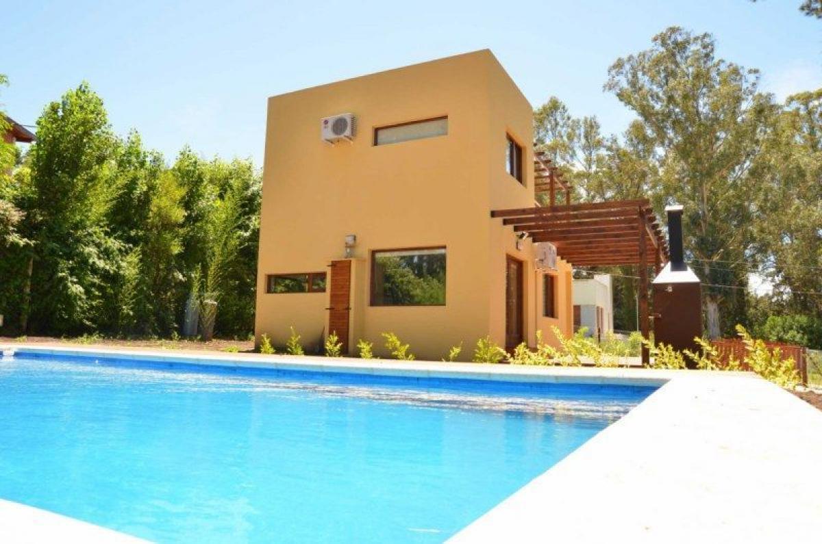 Picture of Home For Sale in General Pueyrredon, Buenos Aires, Argentina