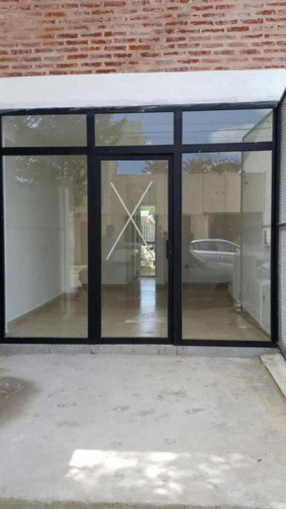 Picture of Home For Sale in Tandil, Buenos Aires, Argentina