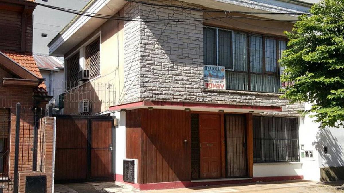 Picture of Home For Sale in Quilmes, Buenos Aires, Argentina