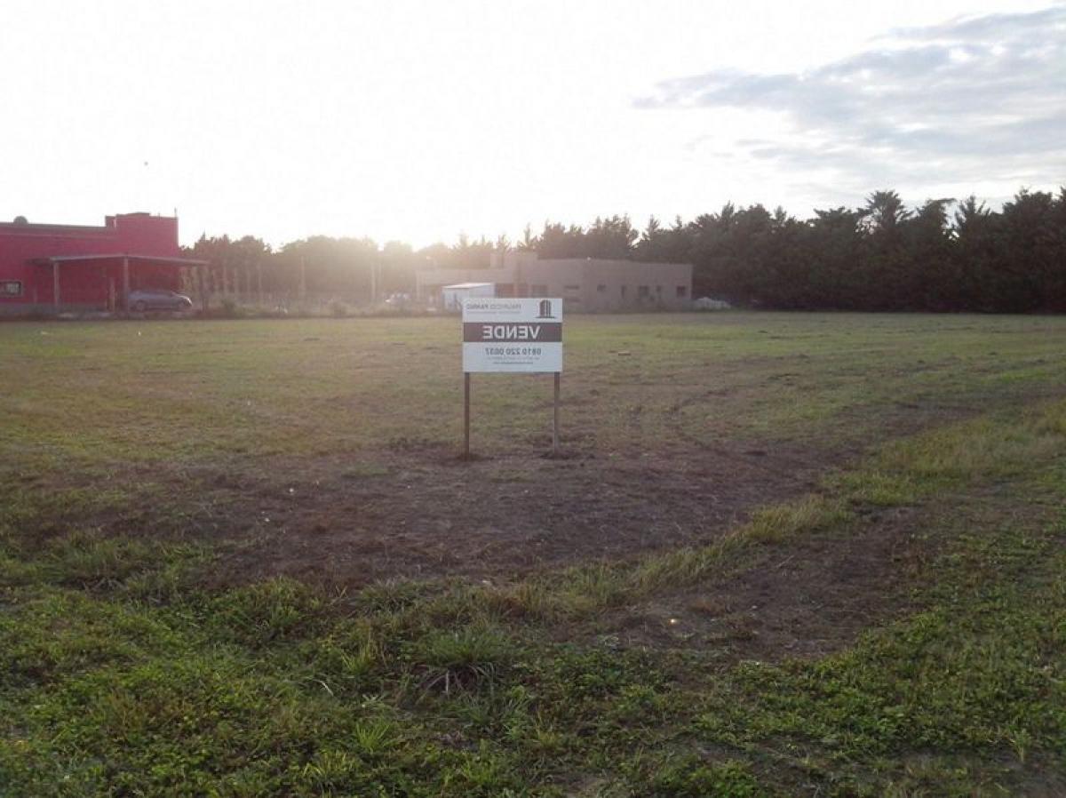 Picture of Residential Land For Sale in Capitan Sarmiento, Buenos Aires, Argentina