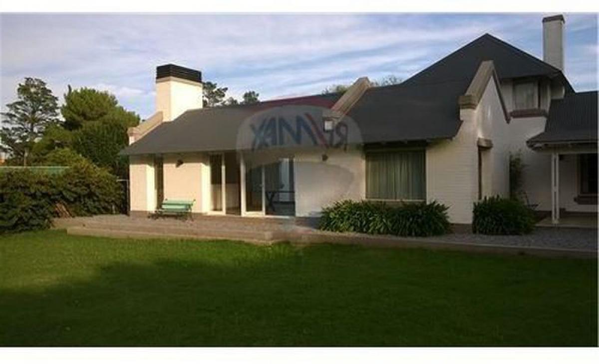 Picture of Home For Sale in Tandil, Buenos Aires, Argentina