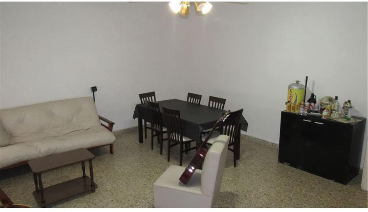 Picture of Home For Sale in Zarate, Buenos Aires, Argentina