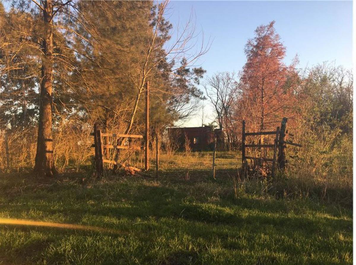 Picture of Home For Sale in Exaltacion De La Cruz, Buenos Aires, Argentina