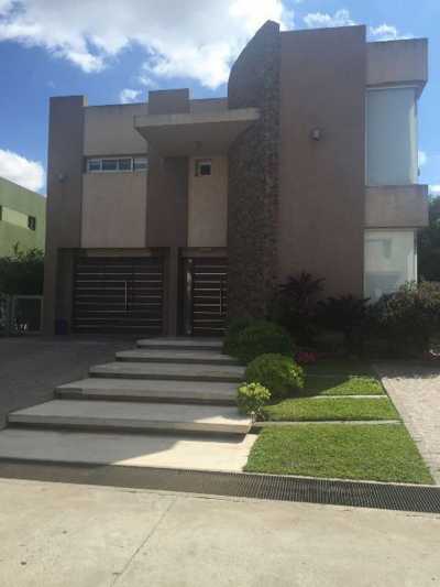 Home For Sale in Quilmes, Argentina