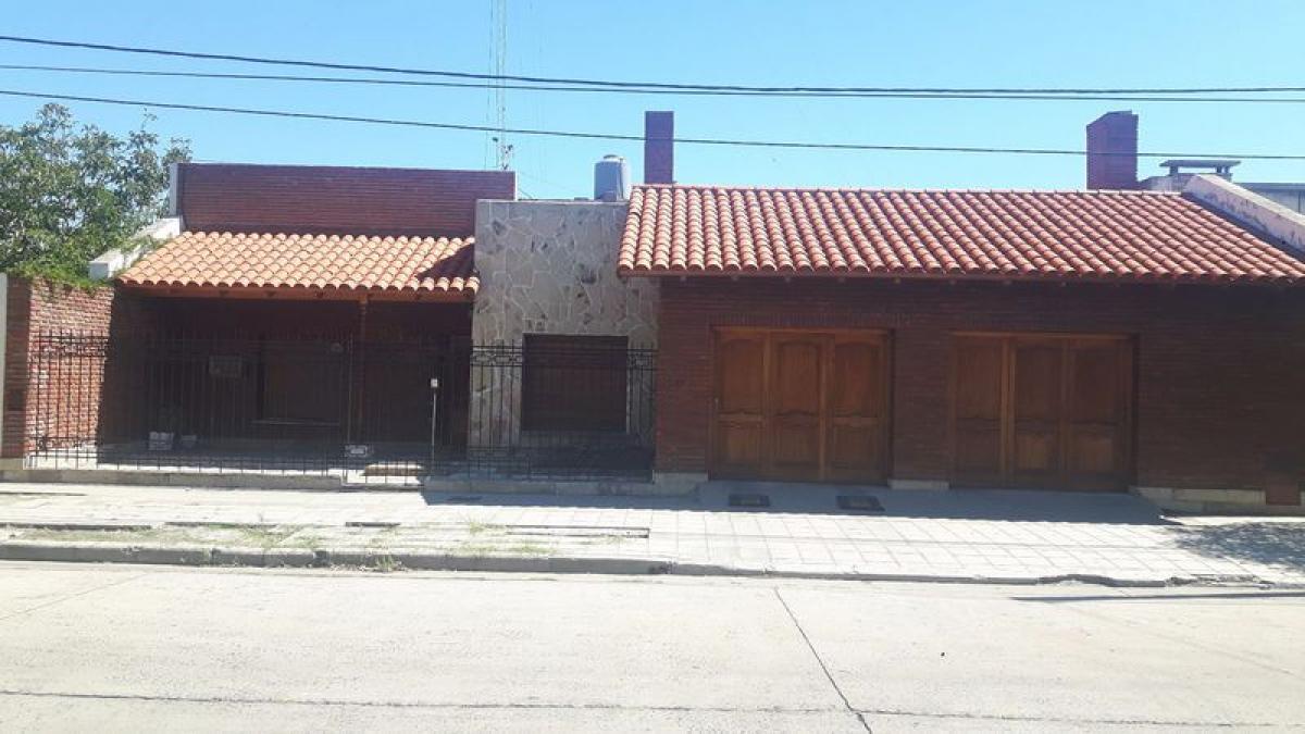 Picture of Apartment Building For Sale in Buenos Aires Interior, Buenos Aires, Argentina