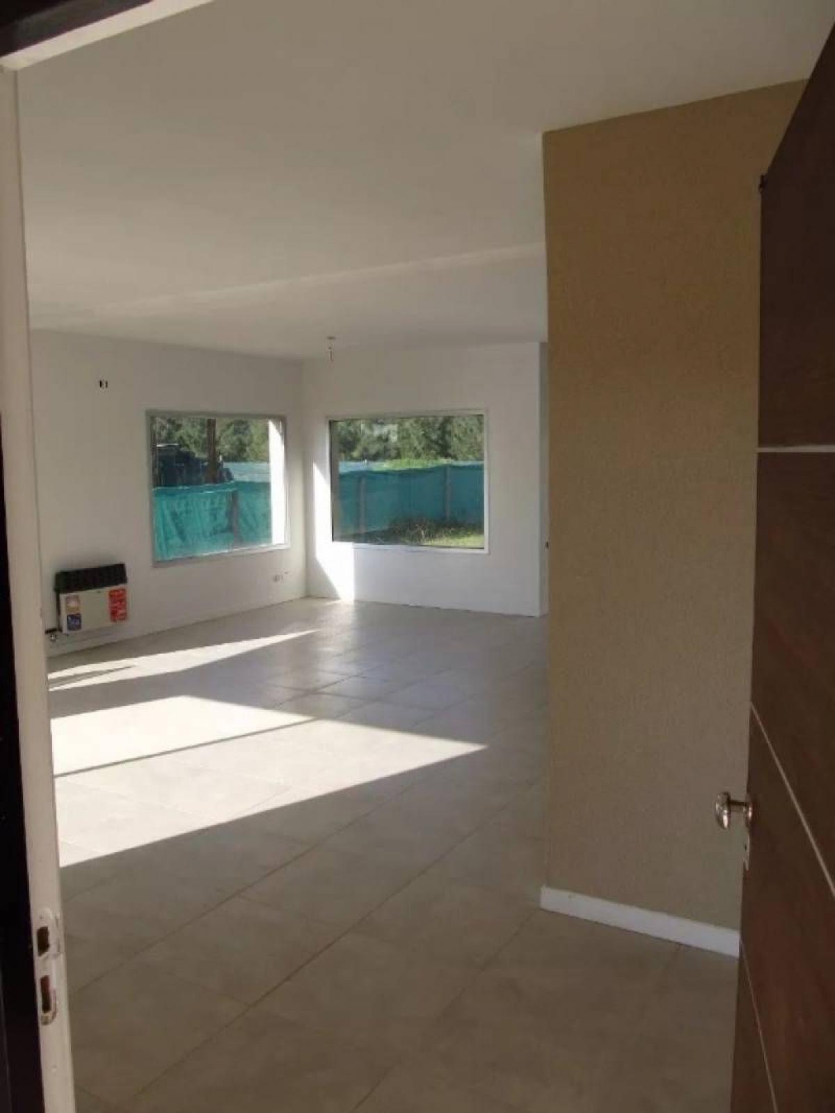 Picture of Home For Sale in Tigre, Buenos Aires, Argentina