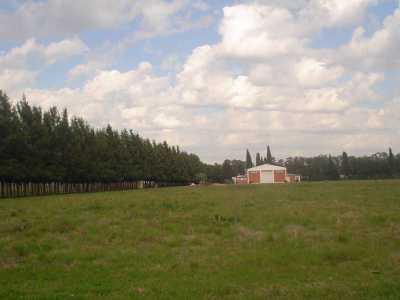 Home For Sale in Baradero, Argentina