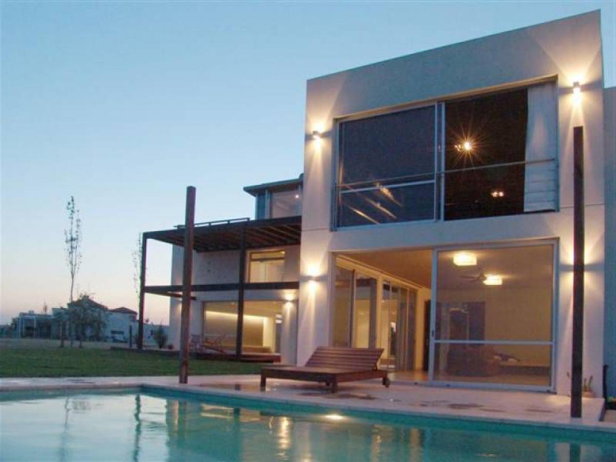 Picture of Home For Sale in Tigre, Buenos Aires, Argentina