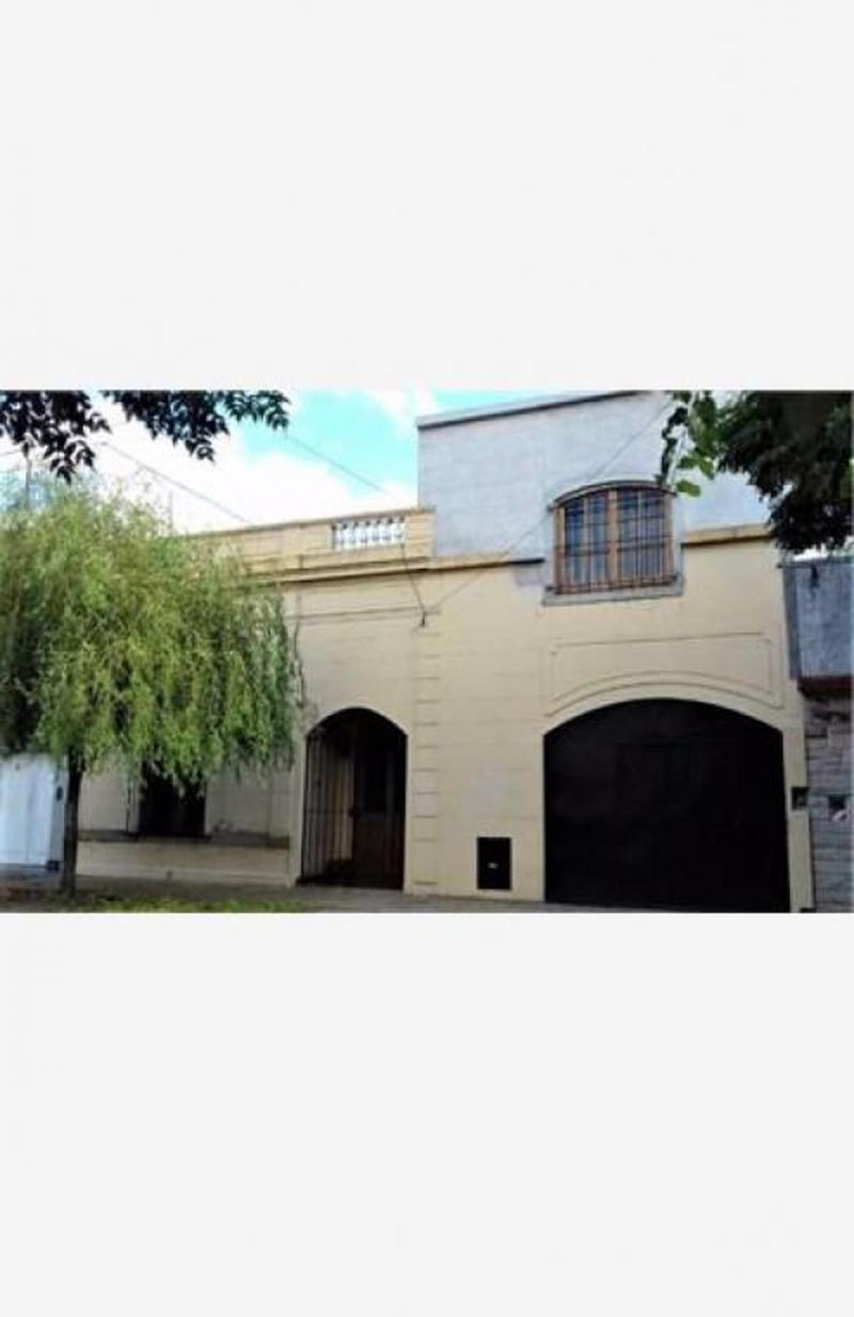 Picture of Home For Sale in General San Martin, Buenos Aires, Argentina