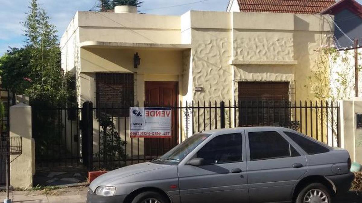 Picture of Home For Sale in Hurlingham, Buenos Aires, Argentina