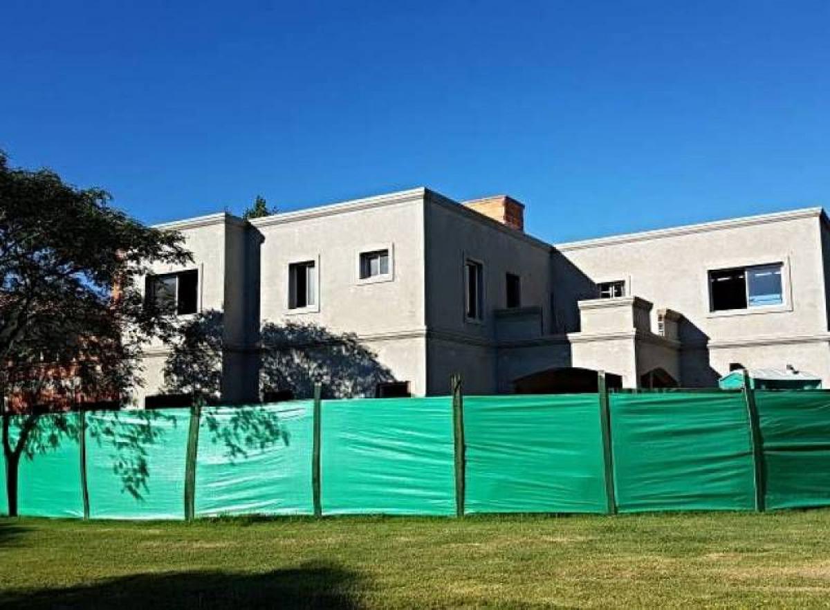 Picture of Home For Sale in Bs.As. G.B.A. Zona Norte, Buenos Aires, Argentina