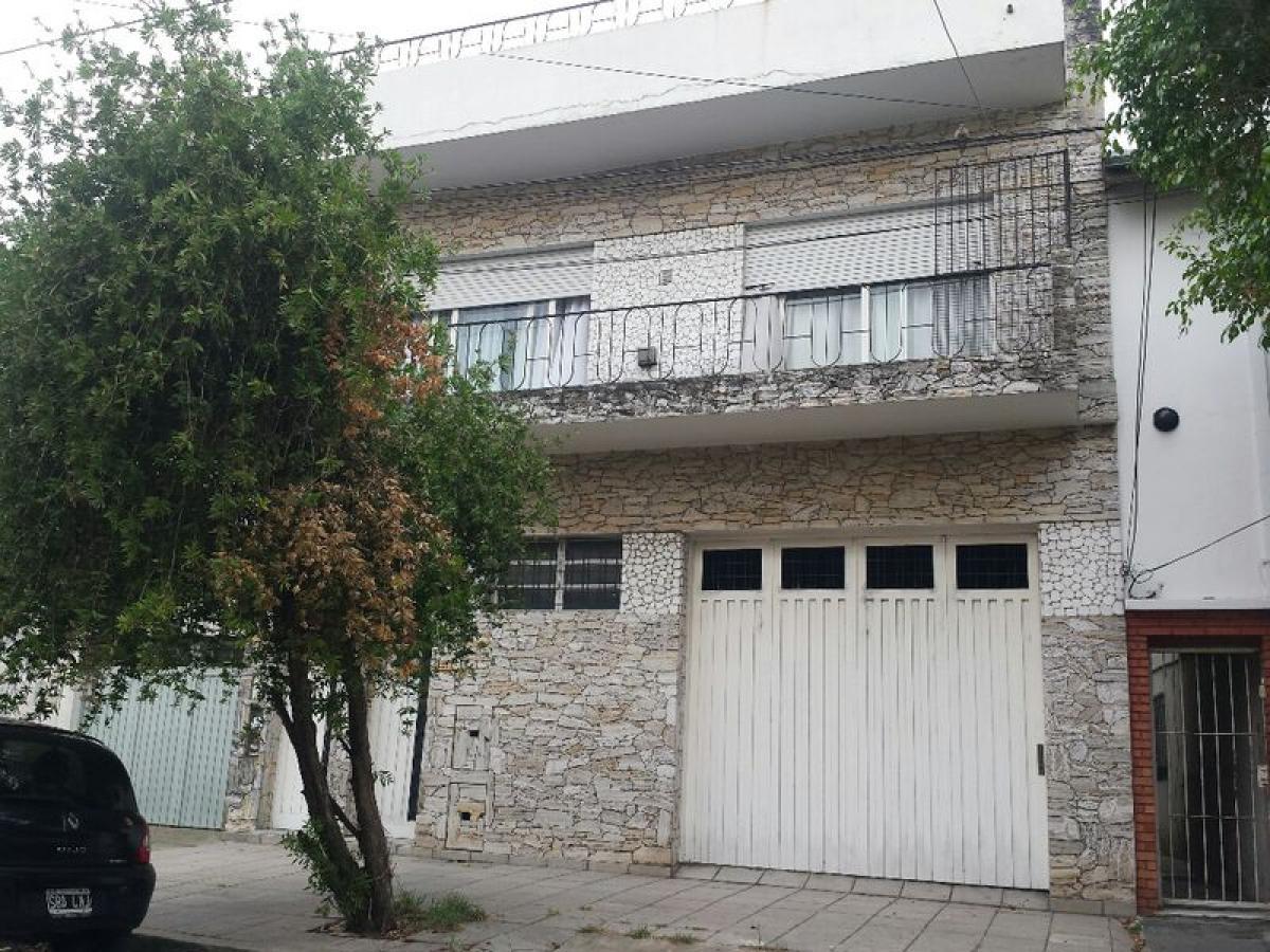 Picture of Home For Sale in Lanus, Buenos Aires, Argentina