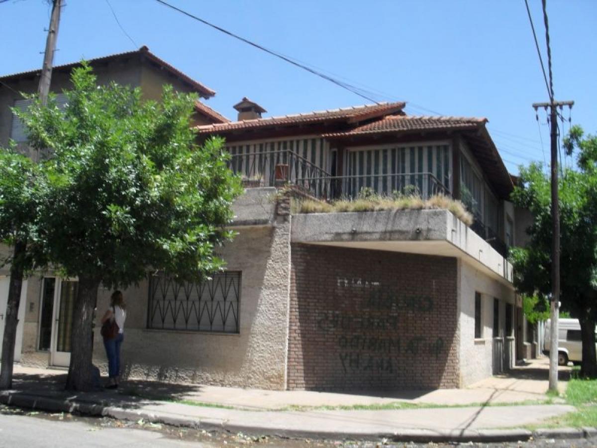 Picture of Home For Sale in Jose C Paz, Buenos Aires, Argentina