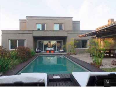 Home For Sale in Bs.As. G.B.A. Zona Norte, Argentina
