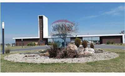 Residential Land For Sale in Ezeiza, Argentina