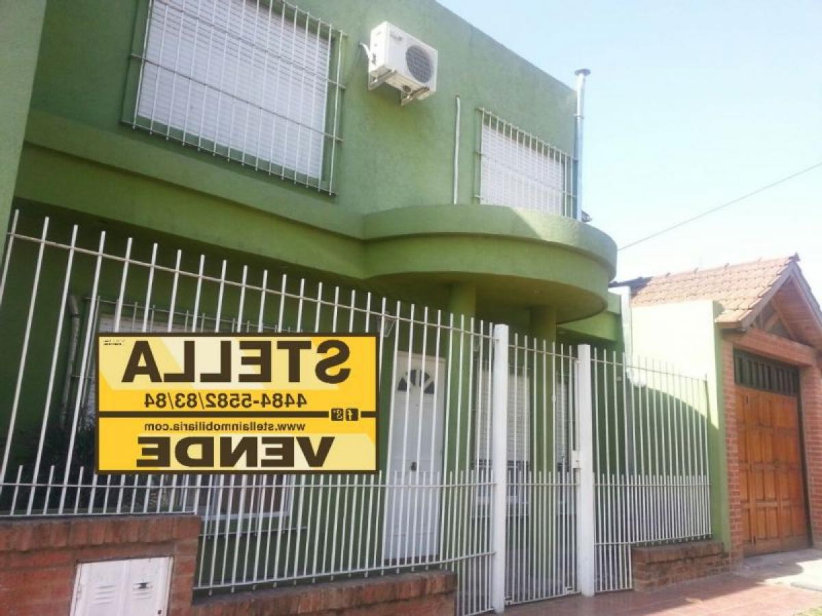 Picture of Home For Sale in Hurlingham, Buenos Aires, Argentina