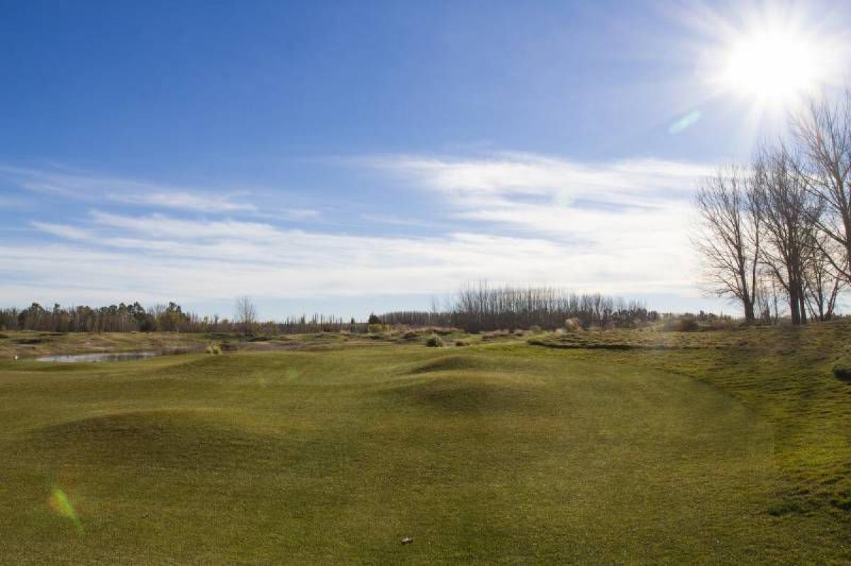 Picture of Residential Land For Sale in Neuquen, Neuquen, Argentina